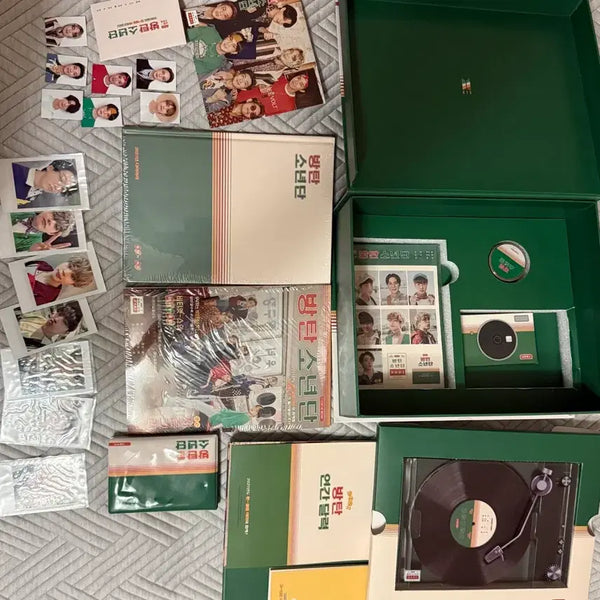 [BUNJANG] BTS 2021 Season's Greetings Photocard Set / 방탄소년단 BTS 2021 시즌그리팅 시그