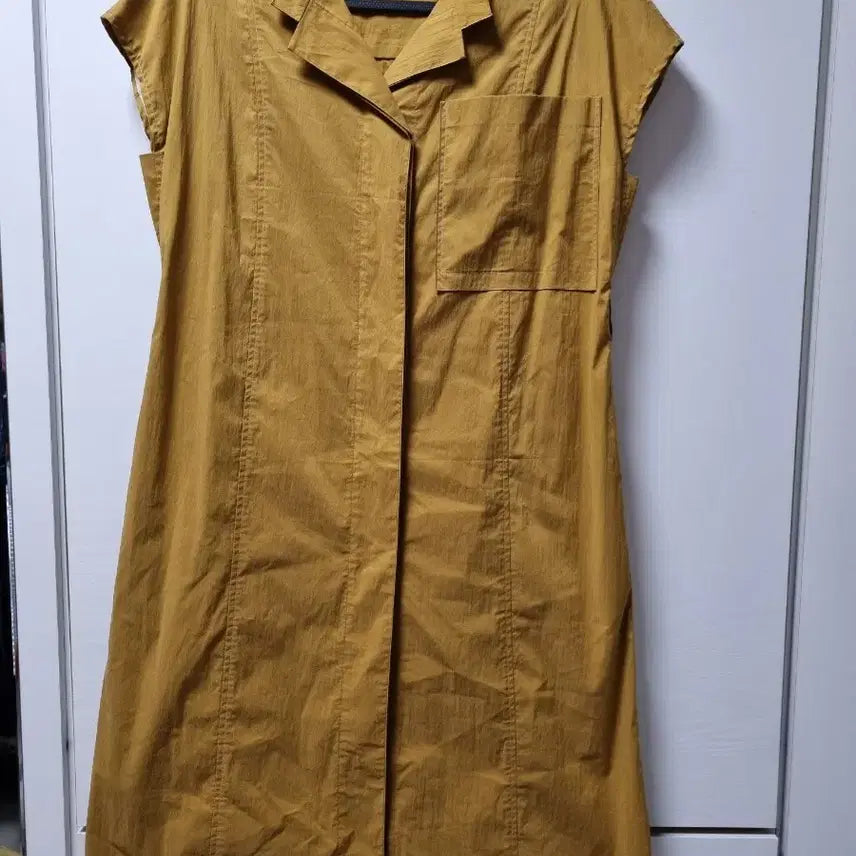 [BUNJANG] IZZAT BABA Big Pocket Dress Mustard / IZZAT BABA 빅포켓 원피스