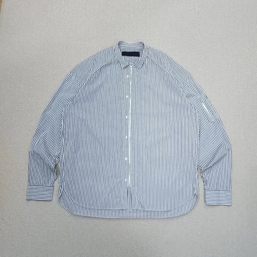 [BUNJANG] Juun.J Men's Oversized Stripe Zip-Up Shirt / (48)준지 남자 오버핏 스트라이프 셔츠 긴팔 집업 남방 W4535
