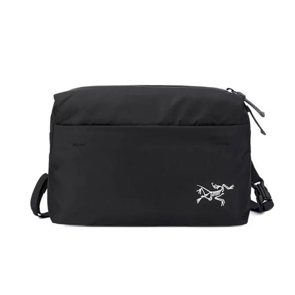 [BUNJANG] Arc'teryx Heliard Black Crossbody Bag / 아크테릭스 블랙 크로스백 헬리야드