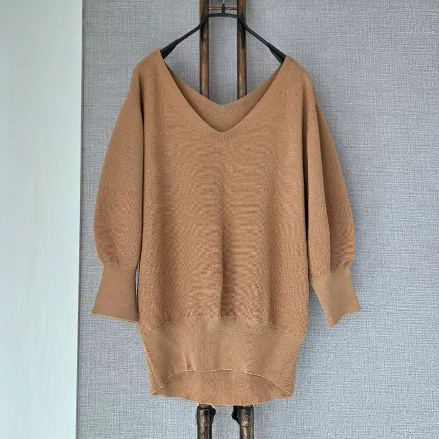 [BUNJANG] System V-Neck Knit / SYSTEM V넥 니트