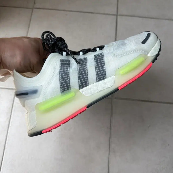 [BUNJANG] Adidas NMD V3 Training Sneakers Size 250 / 아디다스 엔엠디 V3 트레이닝 운동화 250