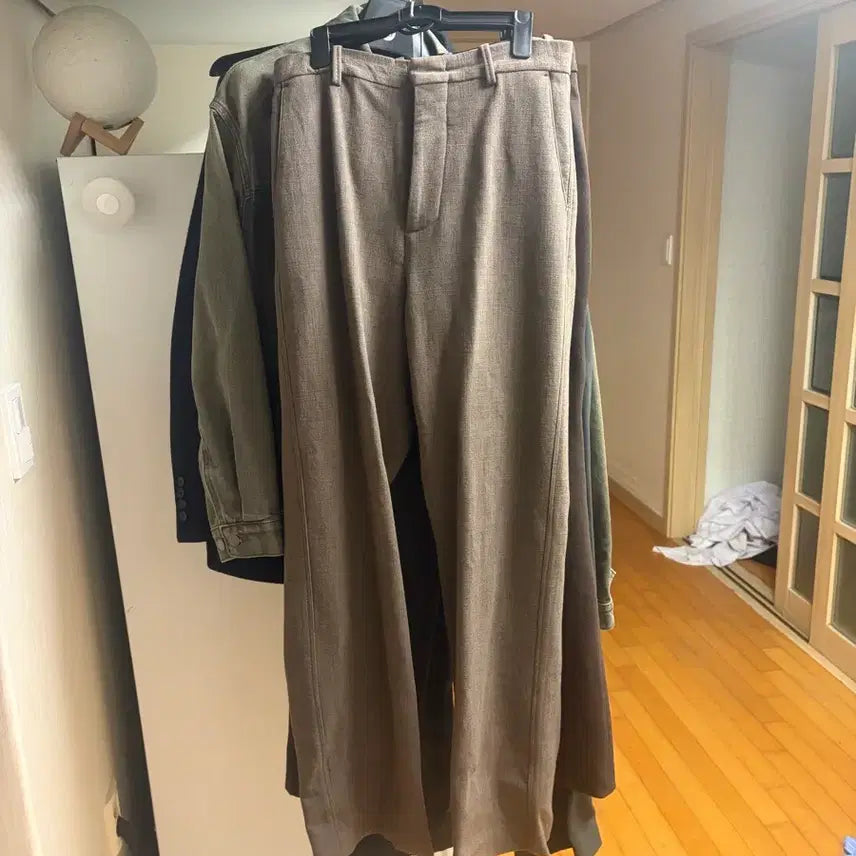 [BUNJANG] Numare Heavy Wool Wide Slacks Beige / 누마레 헤비울 와이드 슬랙스 베이지