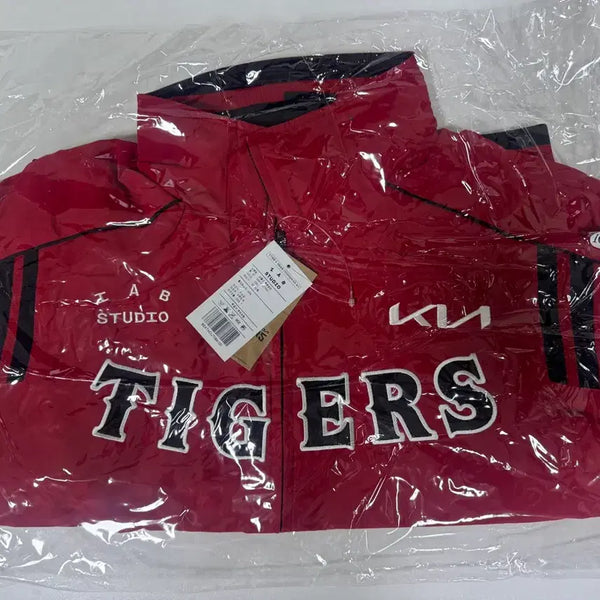 [BUNJANG] Kia Tigers Old Spring/Autumn Jumper Size 100 / 기아타이거즈 올드 춘추 점퍼 100