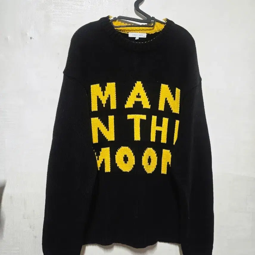 [BUNJANG] River Class Semi Oversized Lettering Knit 105 / 리버클래시 세미오버핏 레터링 니트 105