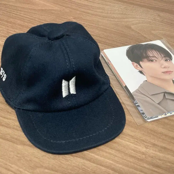 [BUNJANG] BTS ARMY Membership Kit Photocard & Hat Keychain Set / 방탄 아미 멤버십키트 (포카+모자키링)