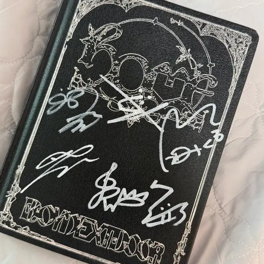 [BUNJANG] BOYNEXTDOOR Home Signed Album / 보넥도 홈 싸인앨범