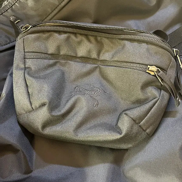 [BUNJANG] Arc'teryx Mantis 1 All Black Waist Bag / 아크테릭스 맨티스1 올검