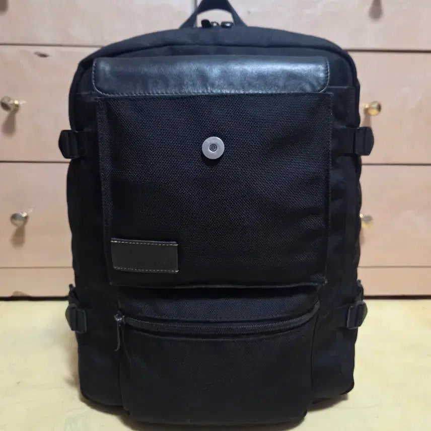 [BUNJANG] Mandarin Duck Genuine Premium Backpack Black / 만다리나덕 정품 고급 백팩