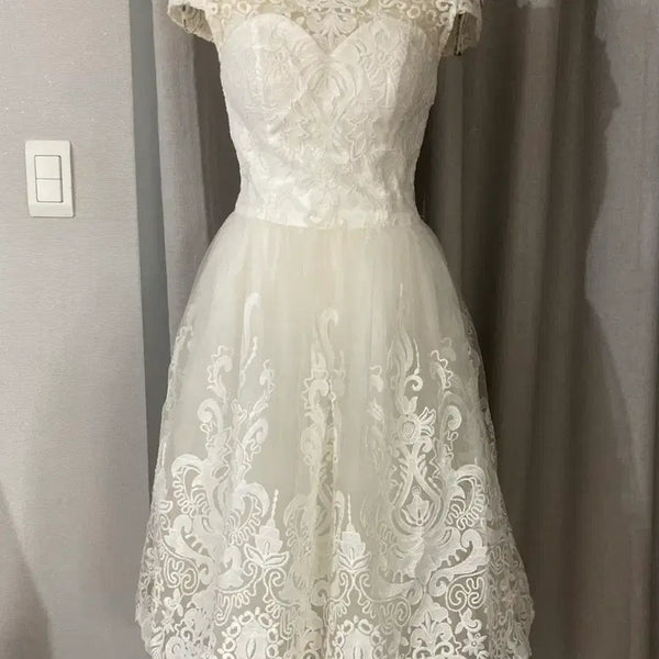 [BUNJANG] Chi Chi London White Lace Dress / 영국 Chi Chi London 화이트 레이스 드레스 새 제품