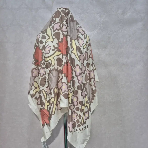[BUNJANG] Coach Floral Pattern Square Scarf / 코치 사각  스카프 플로럴 패턴