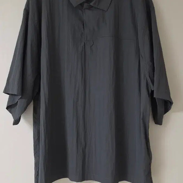 [BUNJANG] Nike Techwoven Nylon Short Sleeve Shirt Charcoal Grey L / 나이키 테크우븐 나일론 반팔 셔츠 차콜그레이  L