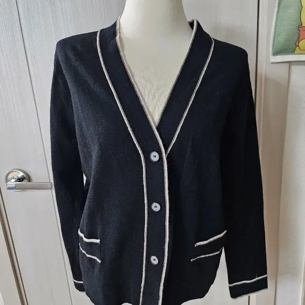 [BUNJANG] Black Color Block Cardigan / 블랙 배색 가디건