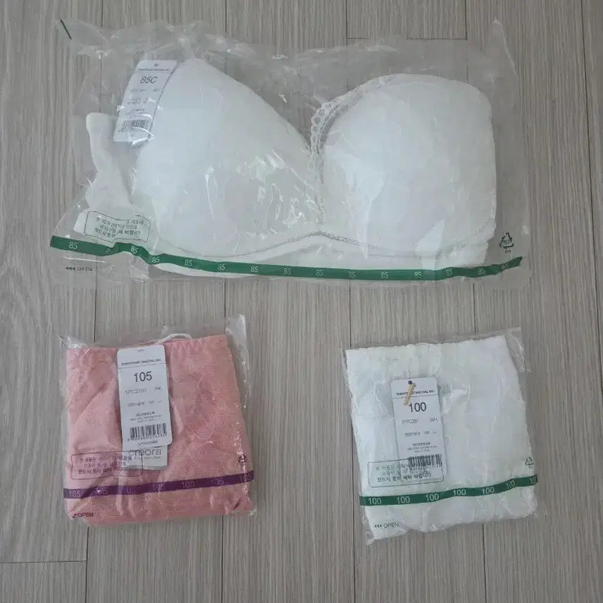 [BUNJANG] Shinyeoung Wakru Wireless Bra (85C) and Panties (100, 105) / 신영와크루 브라85c. 팬티100 105 새상품