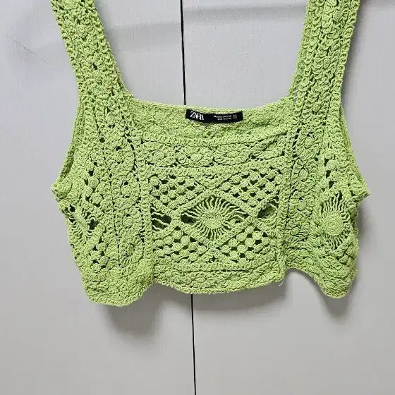 [BUNJANG] Zara Crochet Crop Top Lime Green / 자라 크로셰 크롭 탑 라임그린