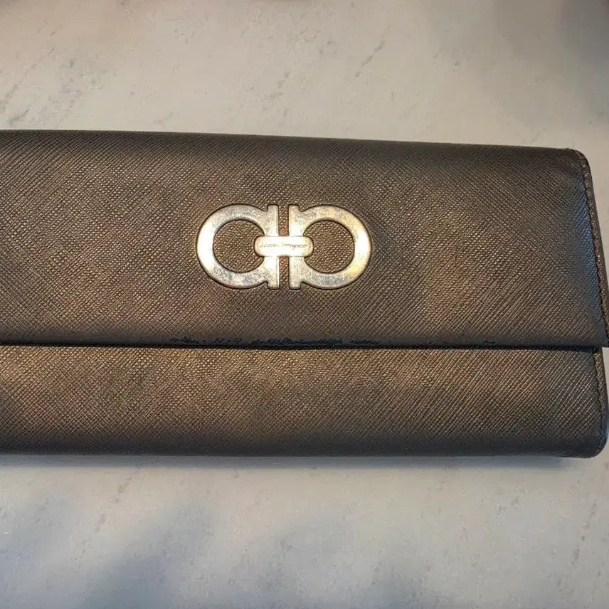 [BUNJANG] Salvatore Ferragamo Gancini Long Wallet Brown / 페라가모 간치니 장지갑 브라운