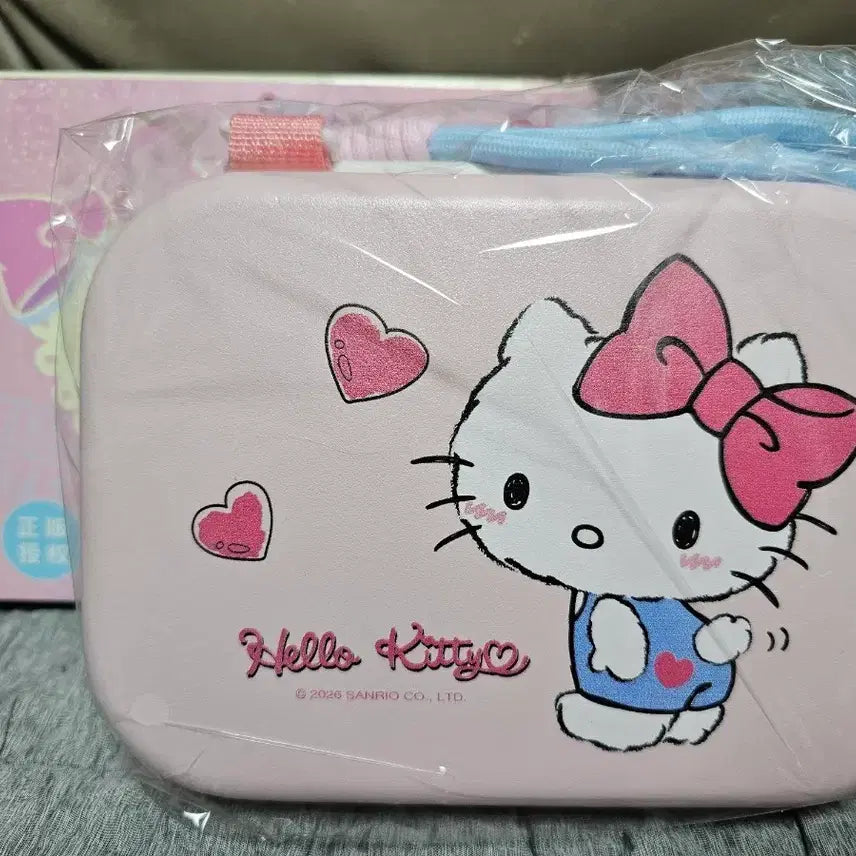 [BUNJANG] Sanrio Hello Kitty Mini Carrier Pouch / 헬로키티 미니 케리어 파우치