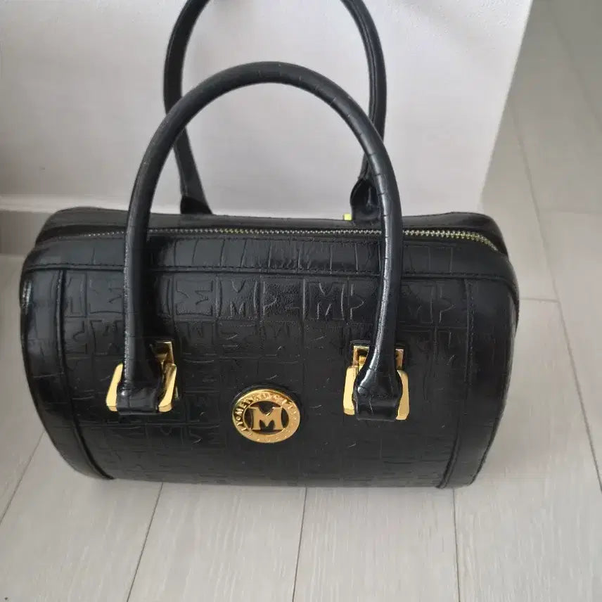 [BUNJANG] Metrociti Gold Logo Boston Bag / 메트로시티 금장로고 가방