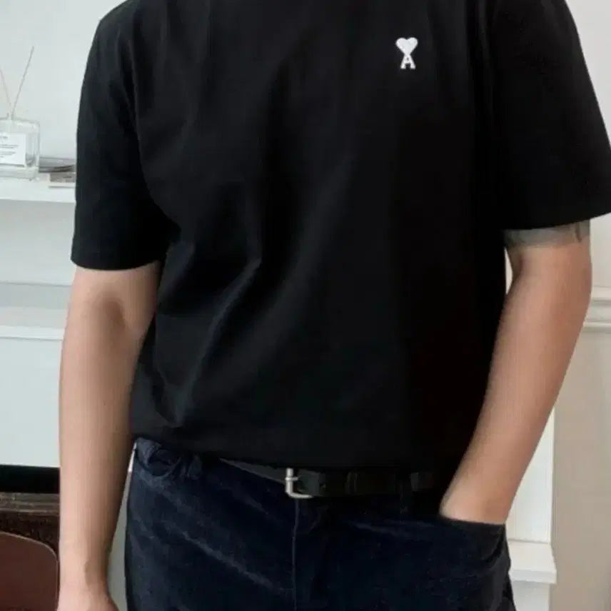 [BUNJANG] Ami Heart Logo Short Sleeve T-Shirt Black XL / 아미 하트 로고 반팔 티셔츠 블랙 L/XL