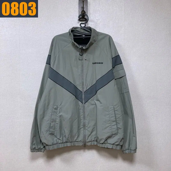 [BUNJANG] Umbro Windbreaker Jacket Outerwear / 105 엄브로 바람막이 자켓 아우터