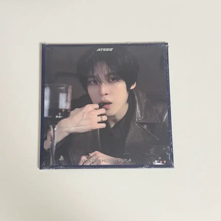 [BUNJANG] ATEEZ Golden Hour: Part.1 Digipack Album Yunho (Sealed) / 미개봉 에이티즈 골든아워4 디지팩 앨범 윤호
