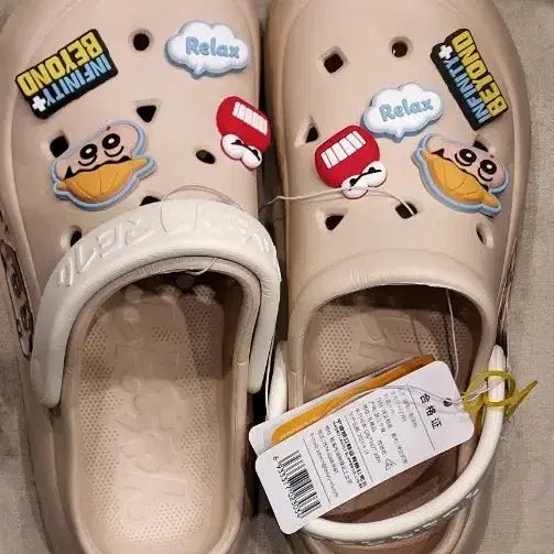 [BUNJANG] Crayon Shin-chan Crocs Shoes (Beige, 255mm) / 짱구크록스신발 255m
