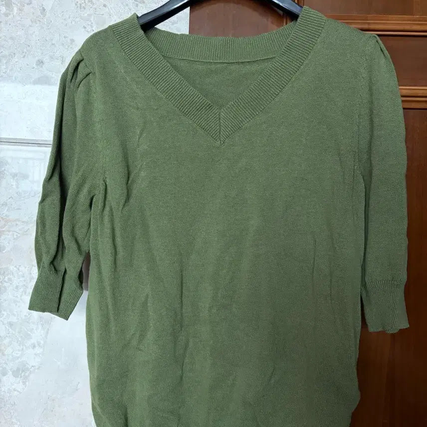 [BUNJANG] Women's V-Neck Knit Top (Size 44-66) / 여성 브이넥 니트 44-66 착용샷O