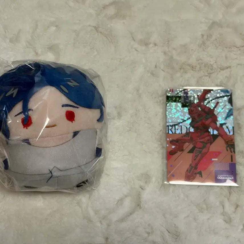 [BUNJANG] Gundam Zaku Axe Shuji Ito Fuwakororing Plush & Can Badge Bundle / 건담 지쿠악스 슈우지 이토 후와코로링 누이 캔뱃지 붉은 건담 카드 일괄