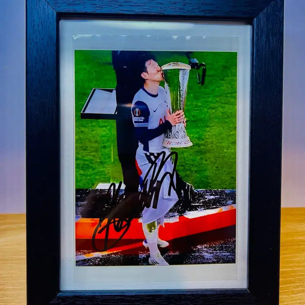 [BUNJANG] Son Heung-min Signed Framed Photograph / 토트넘 손흥민 친필사인 액자 (급처합니다!)
