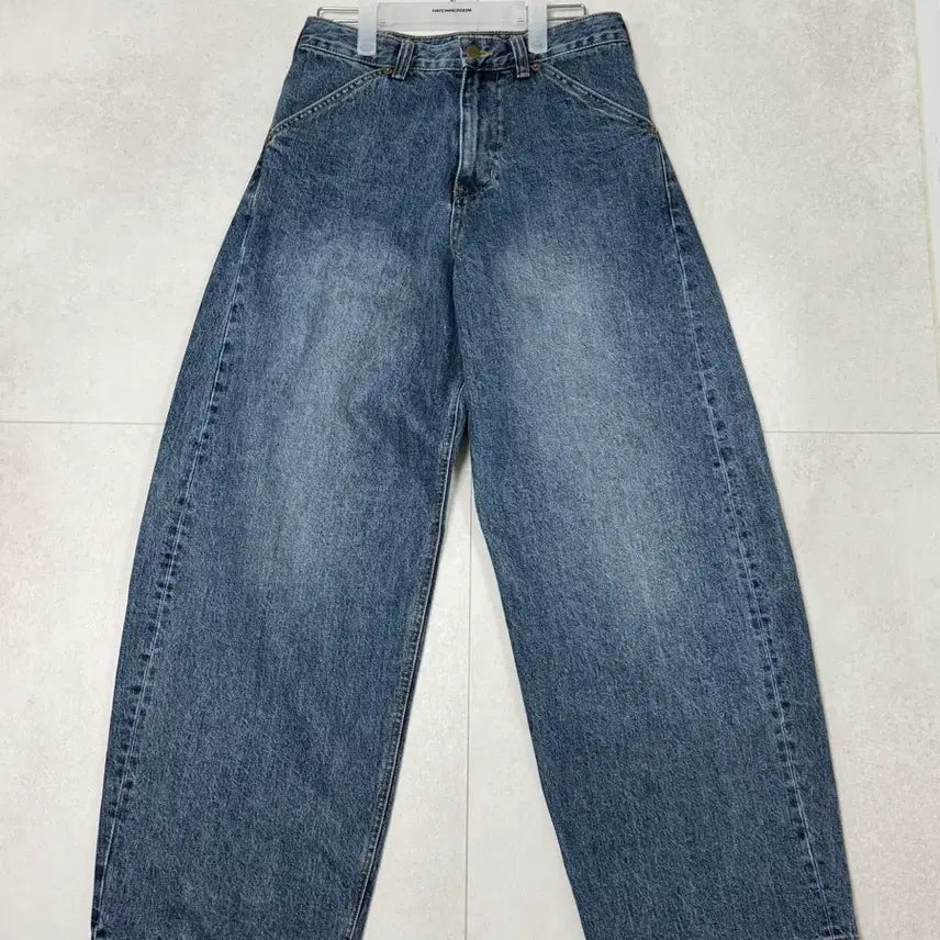 [BUNJANG] Hatching Room Wide Curve Jeans Washed Blue Size 2 / 해칭룸 와이드 커브진 워시드 블루 2