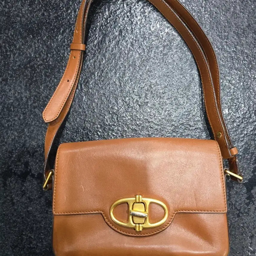 [BUNJANG] Atelier Vanessa Bruno Brown Leather Shoulder Bag / 아떼 바네사브루노 브라운 레더 숄더백