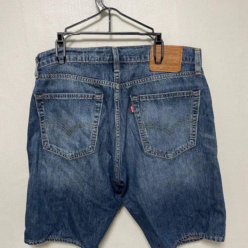 [BUNJANG] Levi's 505 Big E Premium Performance Shorts Size 32 / 리바이스 505 빅E 프리미엄 라인 32 사이즈 반바지