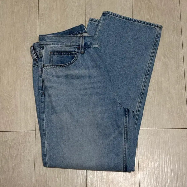 [BUNJANG] Uniqlo JWA Straight-Fit Denim Pants / [34] 유니클로 JWA 스트레이트진 데님팬츠