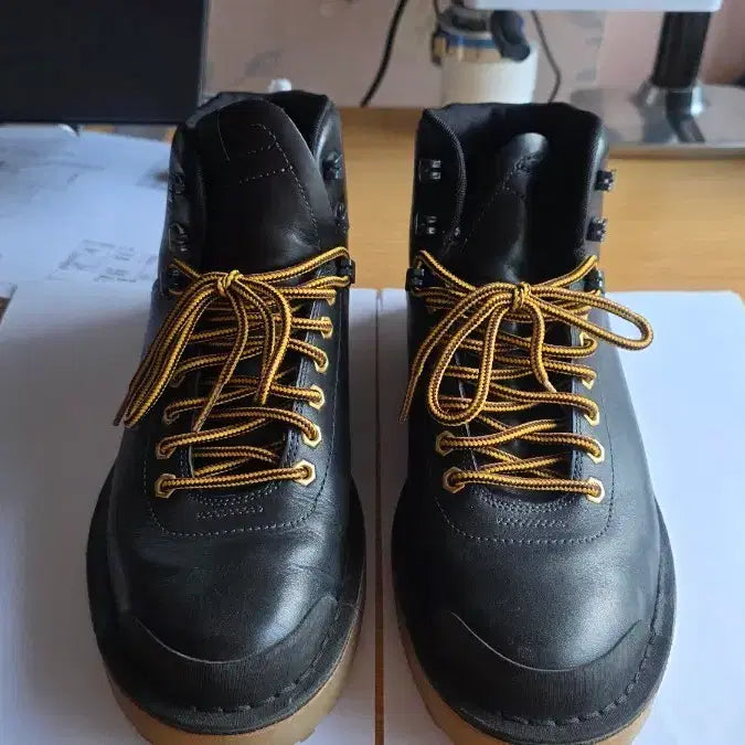 [BUNJANG] Nike Air Magma 2012 Walker Shoes (US 7-7.5) / 나이키 에어마그마 2012 / 250~255mm 판매