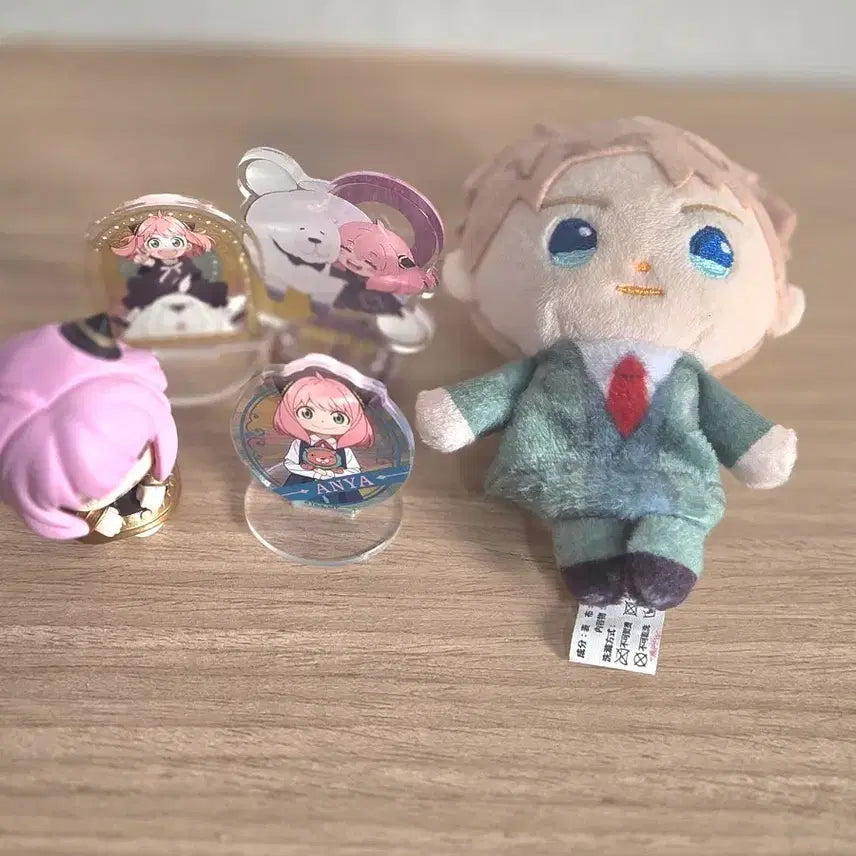 [BUNJANG] Spy x Family Anya & Loid Plush, Acrylic Stand, and Figure Bundle Set / 스파패 로이드 인형+ 아냐 아크릴+아냐피규어 일괄세트