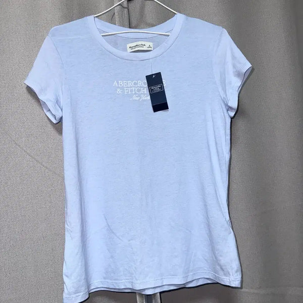 [BUNJANG] Abercrombie & Fitch Light Blue Short Sleeve T-Shirt - Size S / Abercrombie & Fitch 아베크롬비 앤 피치 하늘색 반팔티 S