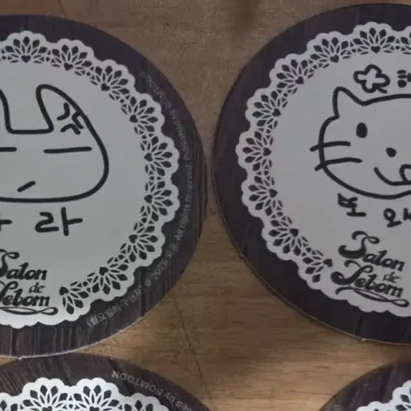 [BUNJANG] Le Bonbon Monday's Savior Taiwan Pop-up Exclusive Coaster Set / 살롱드르봉 대만 레봄 월요일의 구원자 특전 코스터 공수 세트 양도