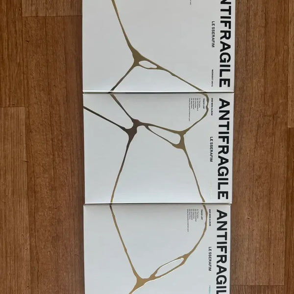 [BUNJANG] LE SSERAFIM Mini 2nd Album ANTIFRAGILE Photobook Version 3 Set / 르세라핌 미니 2집 ANTIFRAGILE 포토북 버전 3종 세트