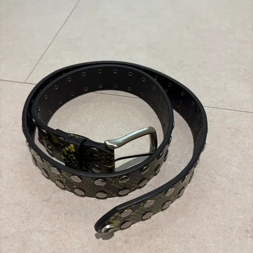 [BUNJANG] Stussy 8 Ball Studded Belt Snake Print S/M / 스투시 8볼 스터드 벨트 스네이크 프린트 S/M