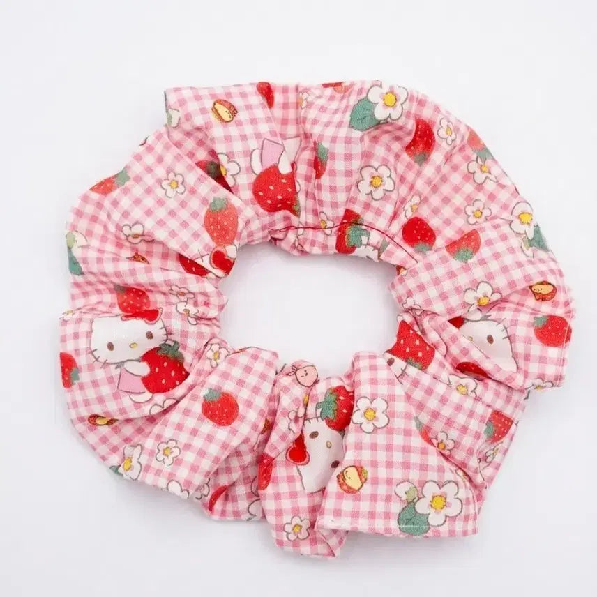 [BUNJANG] Strawberry Check Kitty Scrunchie / 딸기체크키티 스크런치