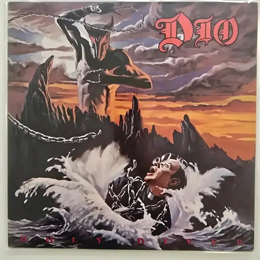 [BUNJANG] Dio Holy Diver 1st Album LP / 디오 1집 LP/  Dio - Holy Diver/ 가사집 있음/ NM