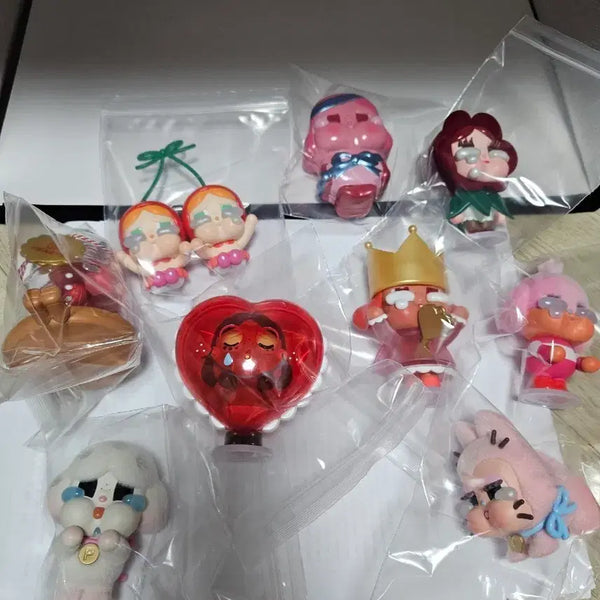 [BUNJANG] Popmart Crybaby Crying for Love Series (Set of 9) / 팝마트 크라이베이비 크라잉 포 러브 9개 일괄 판매