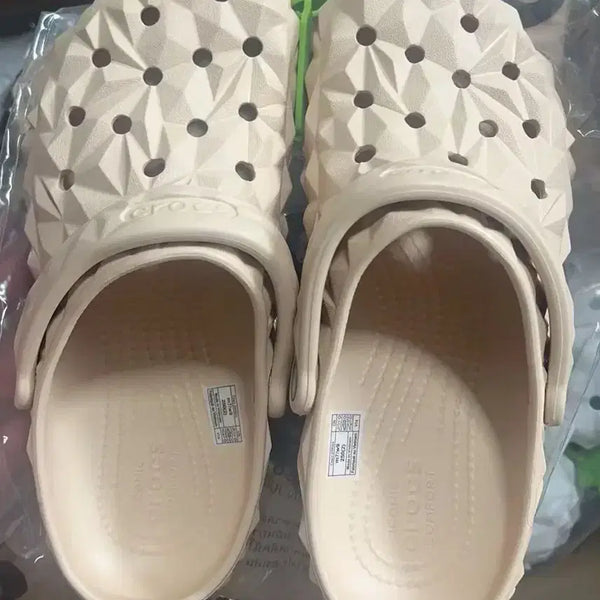 [BUNJANG] Crocs Geometric Clogs Size 230 / [무료배송]M4/W6크록스 지오메트릭 230사이즈 209563-2DS