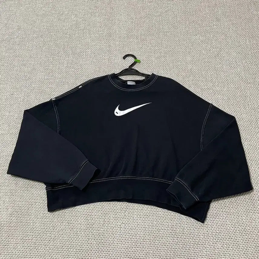 [BUNJANG] Nike Women's Round Neck Cropped Sweatshirt / M 나이키 여성 크롭 라운드 맨투맨 B.5955