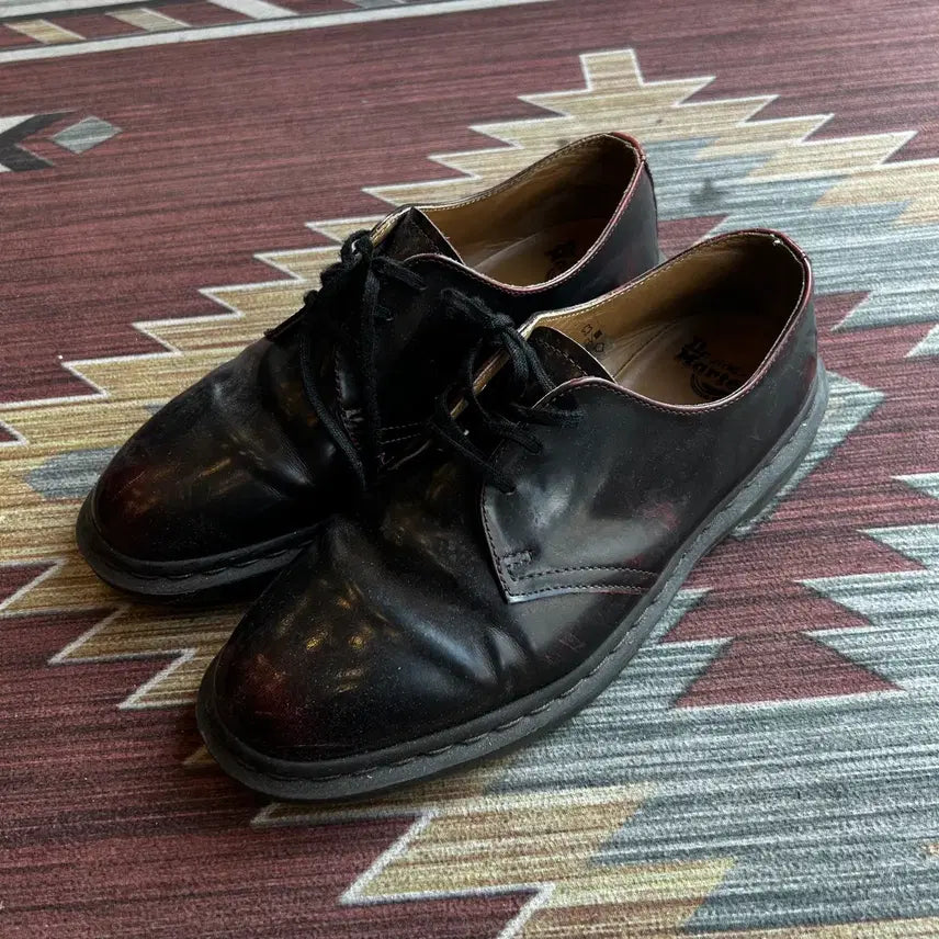 [BUNJANG] Dr. Martens The Original 3-Eye Brush Brown Shoes / 닥터마틴 디 오리지널 3홀 브러쉬 브라운
