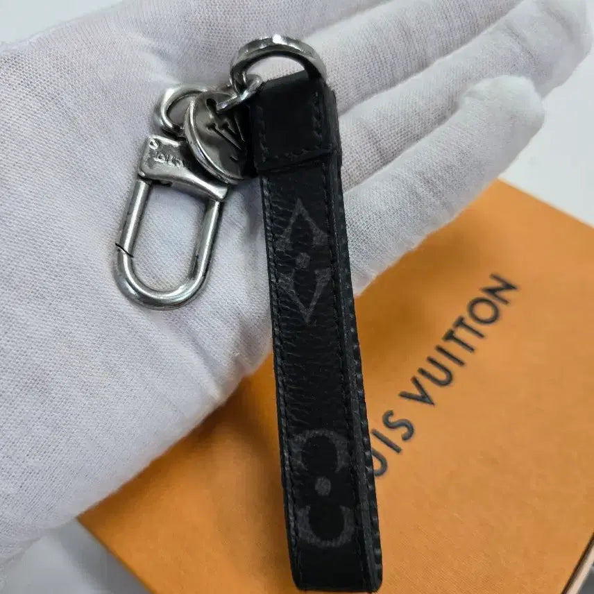 [BUNJANG] Louis Vuitton Monogram Eclipse Keyring / [정품] 루이비통 이클립스 키링
