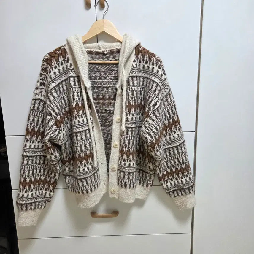 [BUNJANG] Beige Knit Hooded Cardigan / (실착1회) 베이지 니트 후드가디건