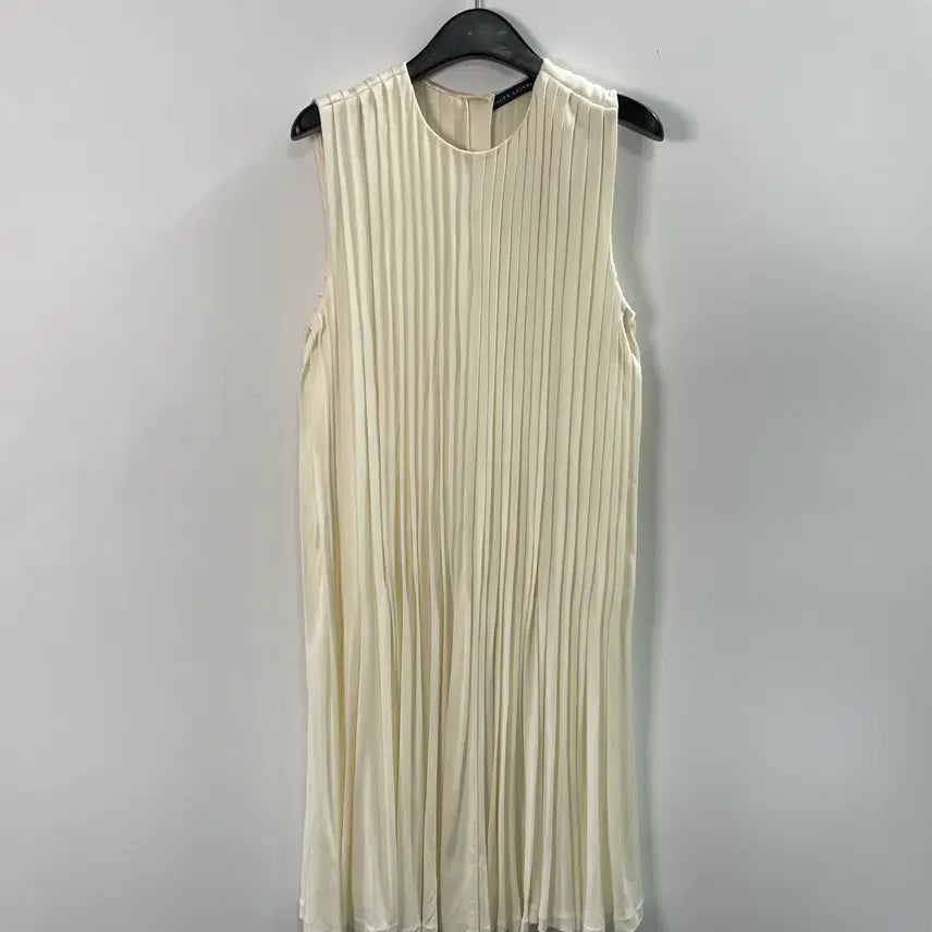 [BUNJANG] Polo Ralph Lauren Pleated Sleeveless Dress / 폴로 랄프로렌 플리츠 나시 원피스 (on.1631)