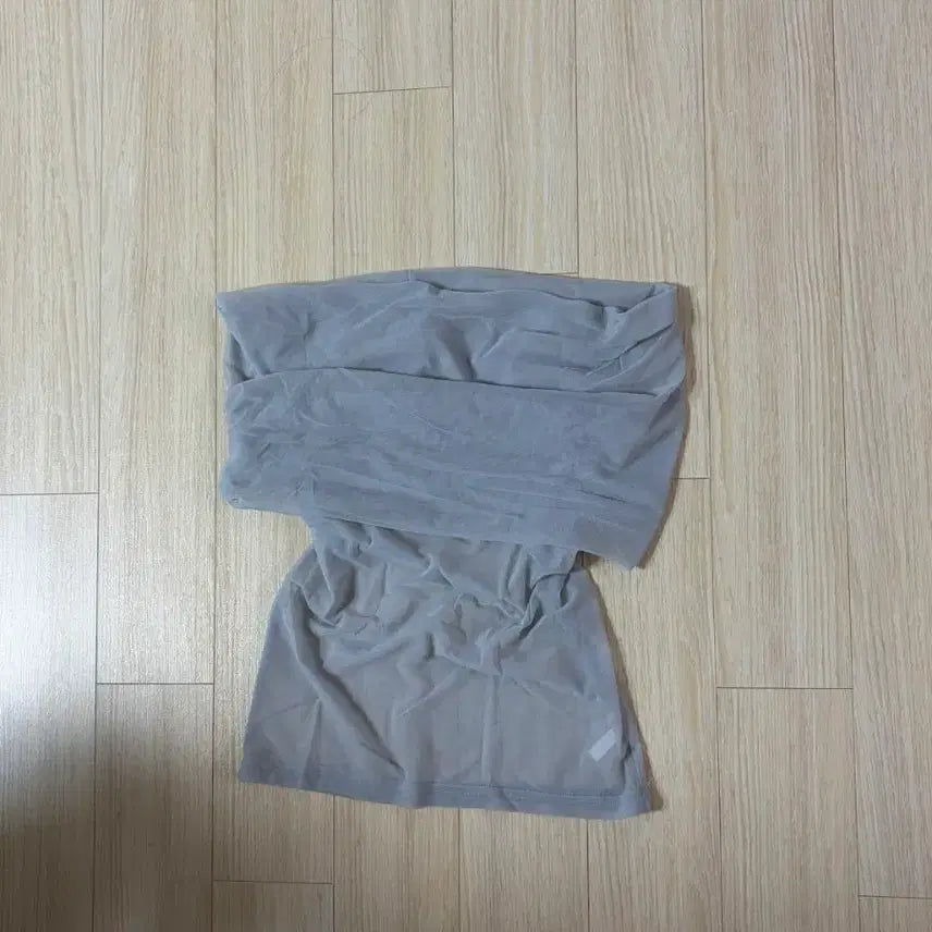 [BUNJANG] Blue Off-Shoulder Sleeveless Top / (실착1회) 블루 나시 오프숄더