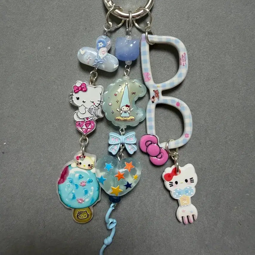 [BUNJANG] Hello Kitty Handmade Charm Keychain / 키티 핸드메이드 키링